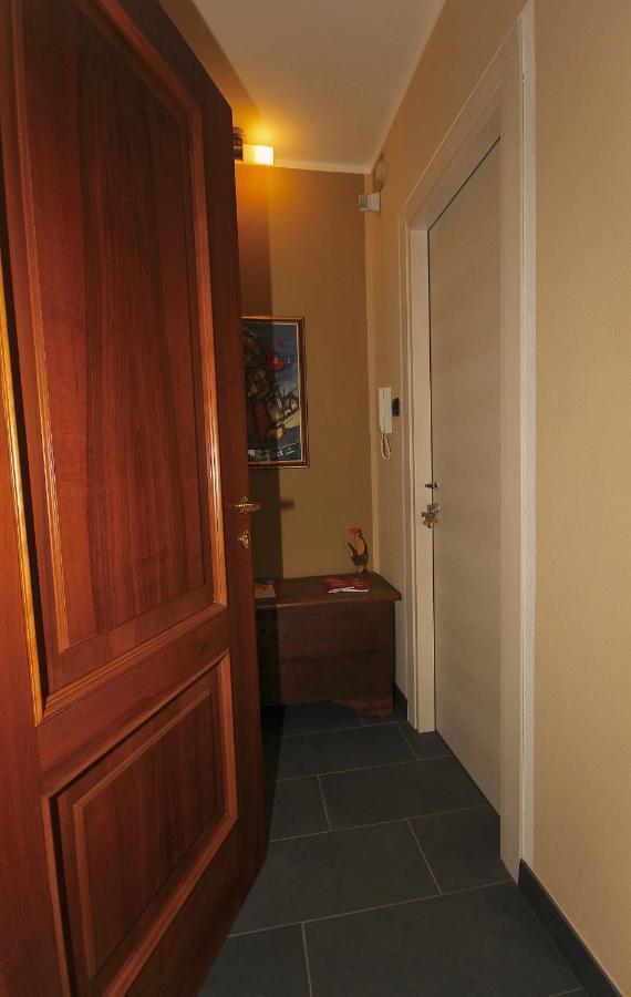 L'Adret Hotel Gressan Buitenkant foto